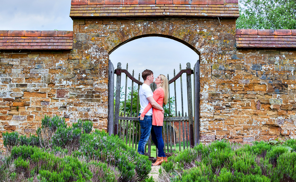 engagement Oundle photographer